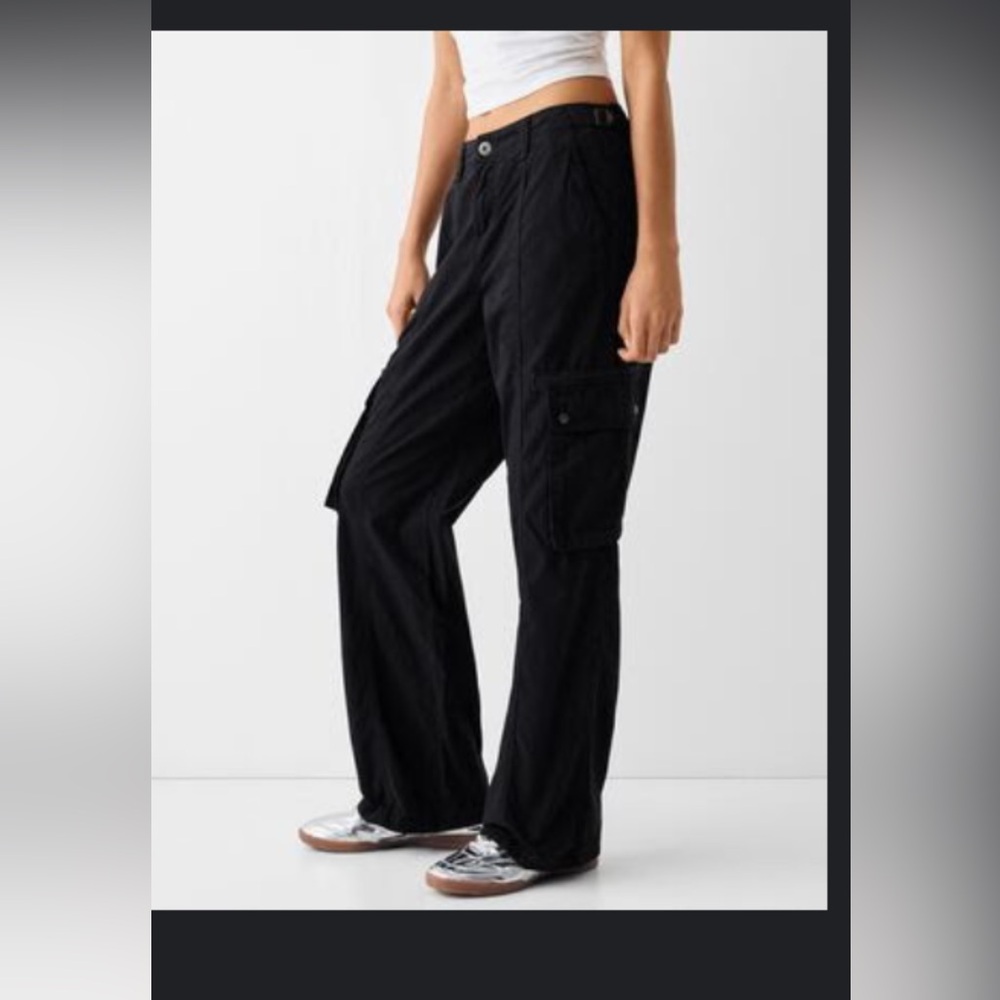 Bershka Adjustable straight-fit cotton cargo pants